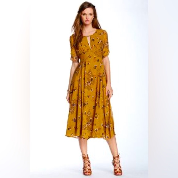 Free People Dresses & Skirts - Free People Printed Midi Dress
